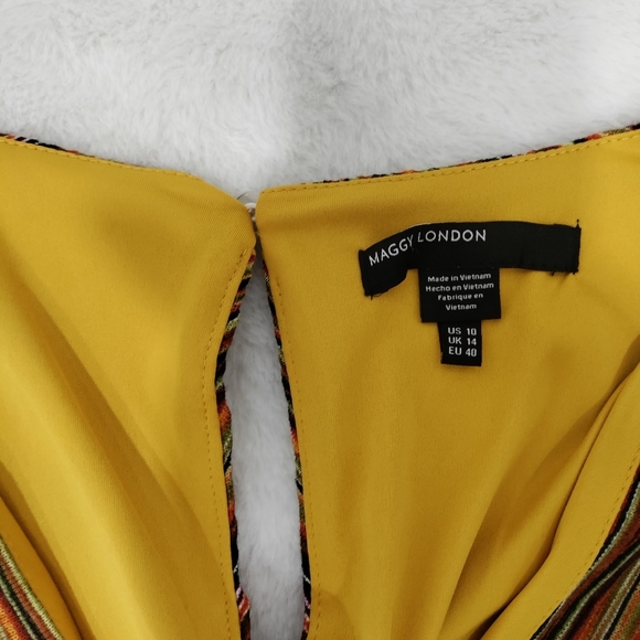 Maggy London | Women's Stripe Dolman SLV Elastic Waist - Picture 2 of 8